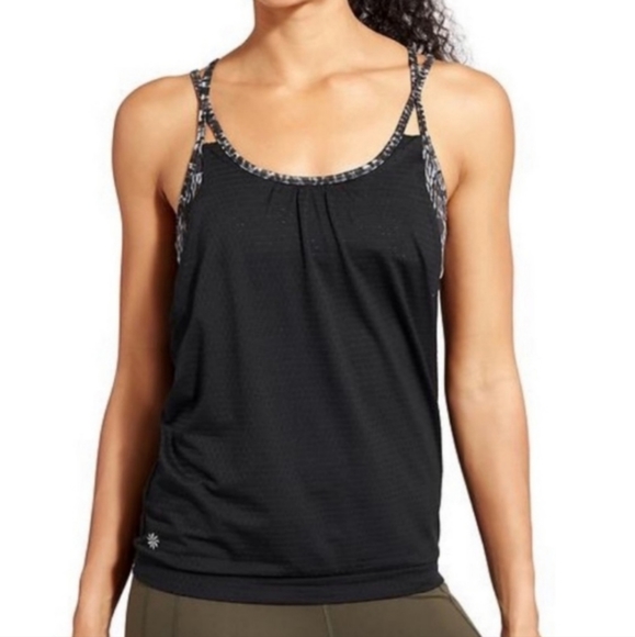 ❌️SOLD❌️ Athleta Cobra Dot Invigorate 2 in 1 Tank - Picture 2 of 10